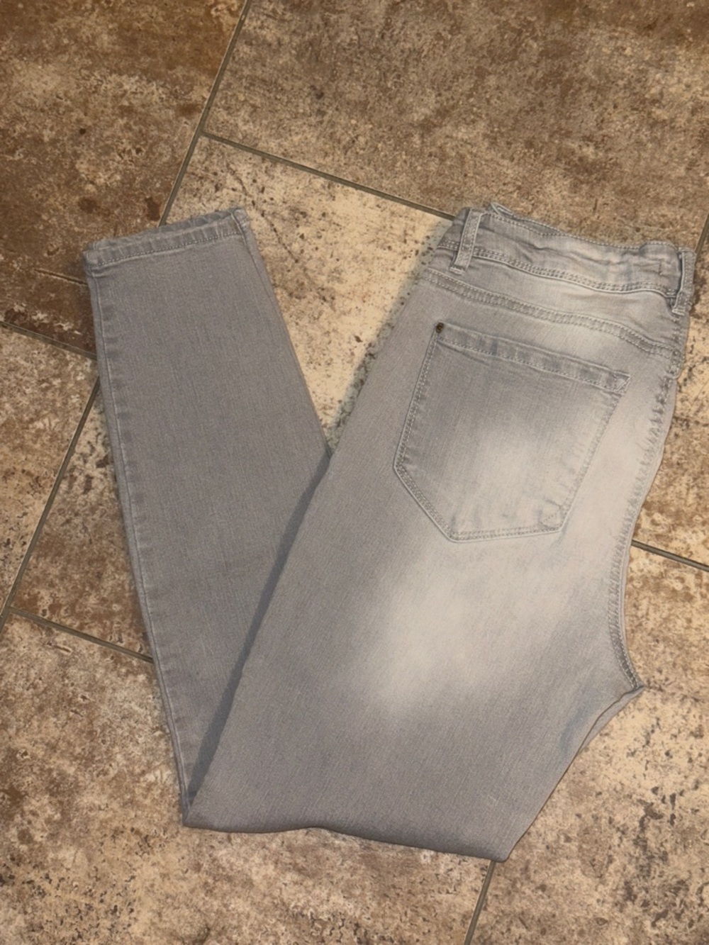 Kensie Light Gray Women's Skinny Jeans - Classic Stretch Denim 10/30